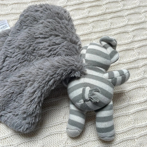 Baby elephant security blanket/plush. Gray and white. 12”x 11”. - Picture 5 of 6